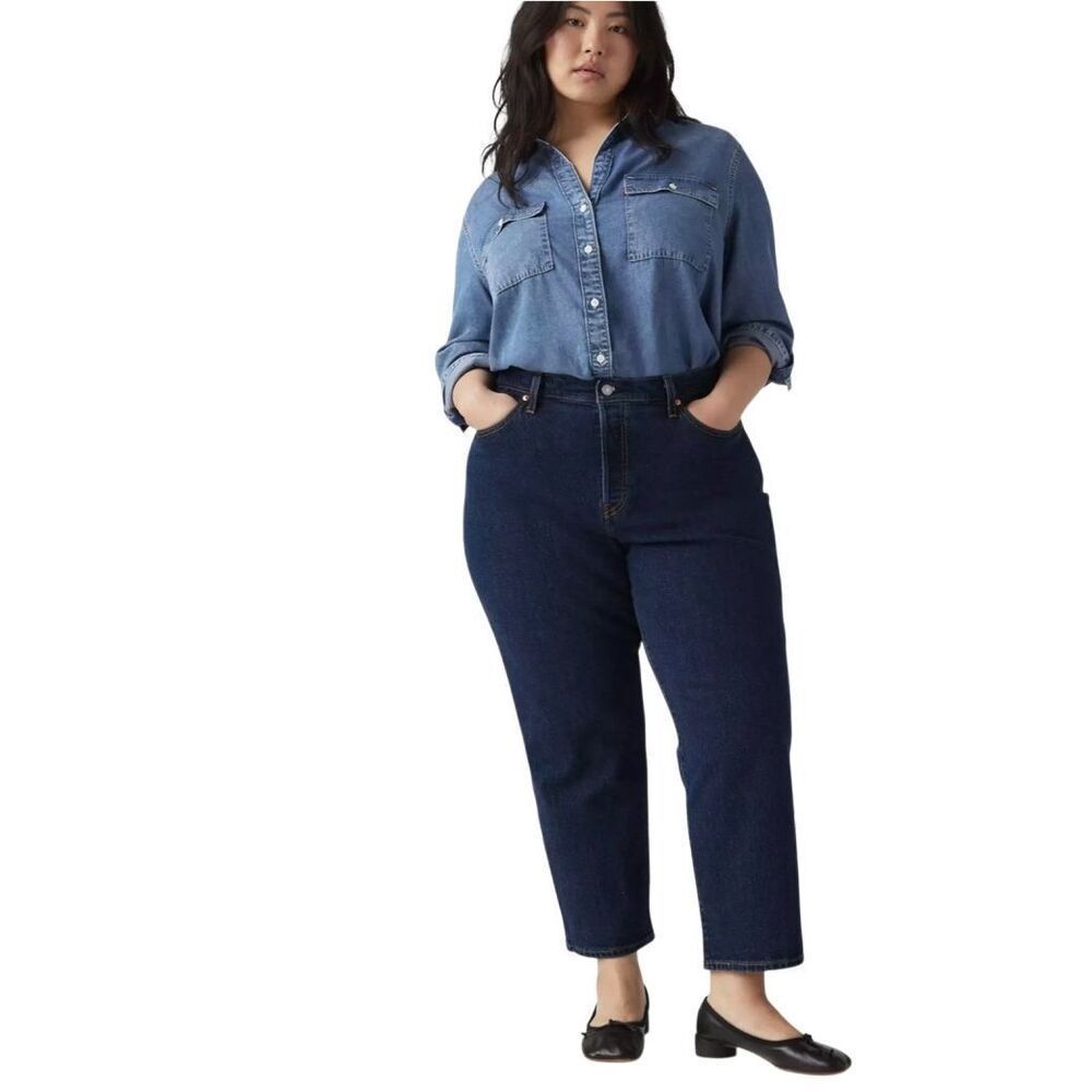 Levi’s Wedgie Straight High Rise 5 Pocket Button Fly, 22W. Plus Size